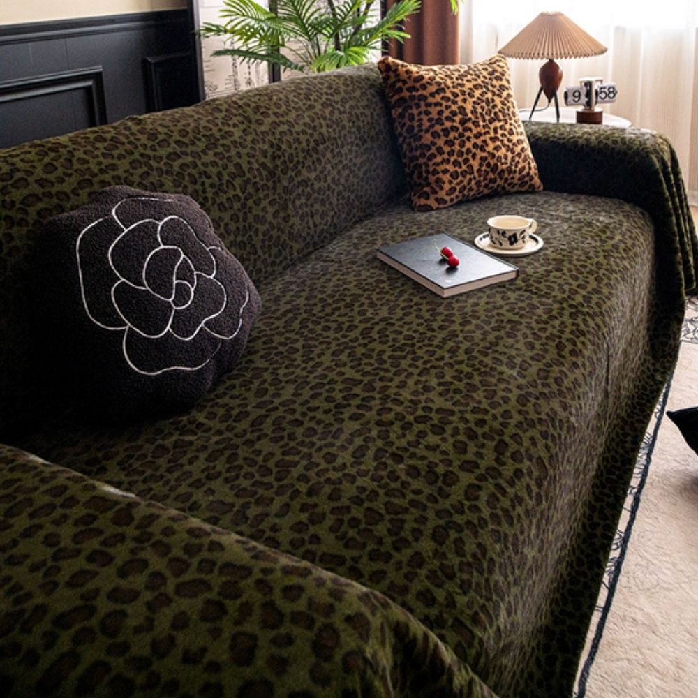 Cosy Leopard Print Couch Cover