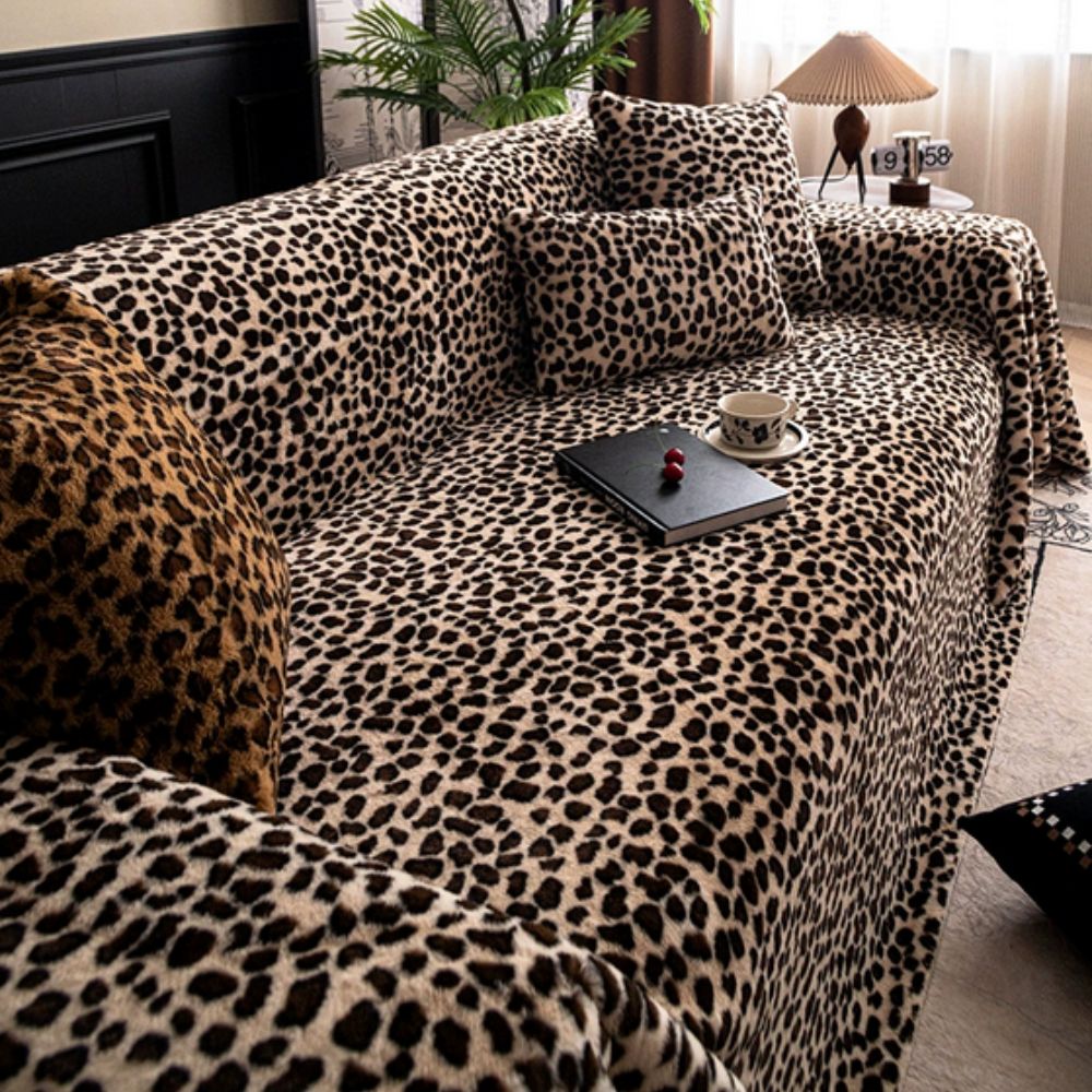 Cosy Leopard Print Couch Cover