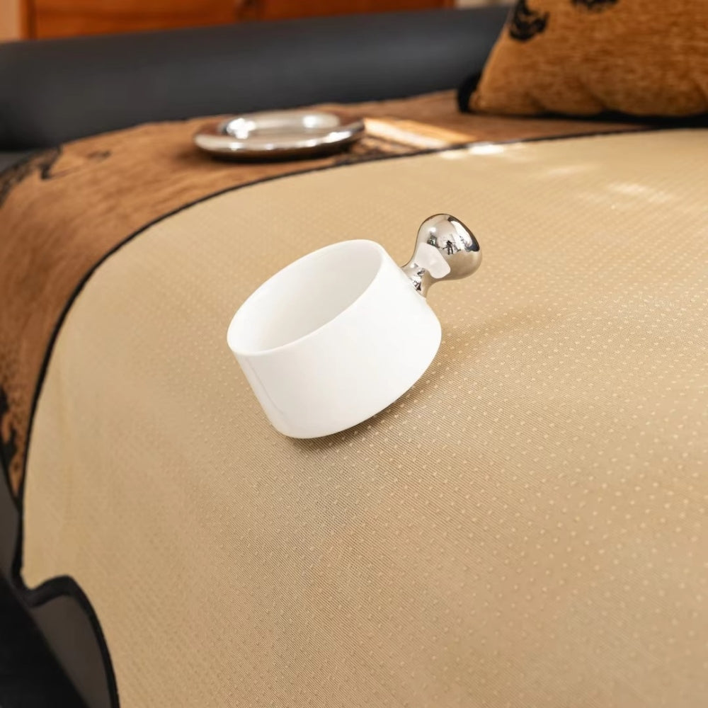 Lion Wavy Non-Slip Couch Cover
