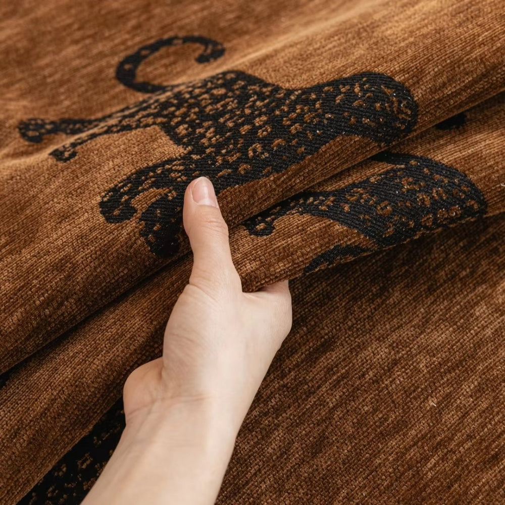 Lion Wavy Non-Slip Couch Cover