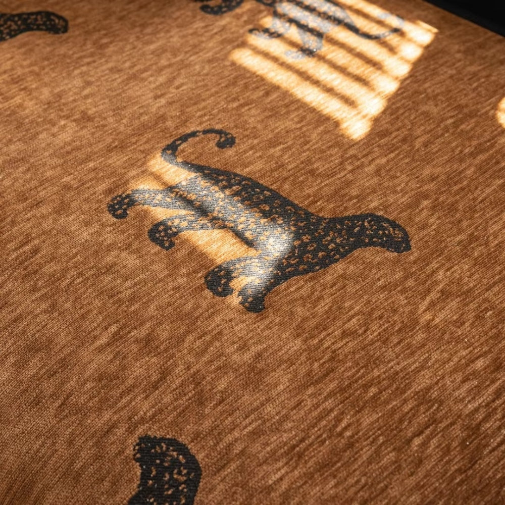 Lion Wavy Non-Slip Couch Cover