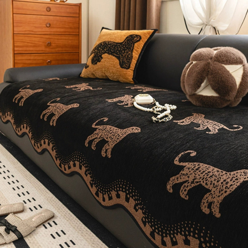 Lion Wavy Non-Slip Couch Cover