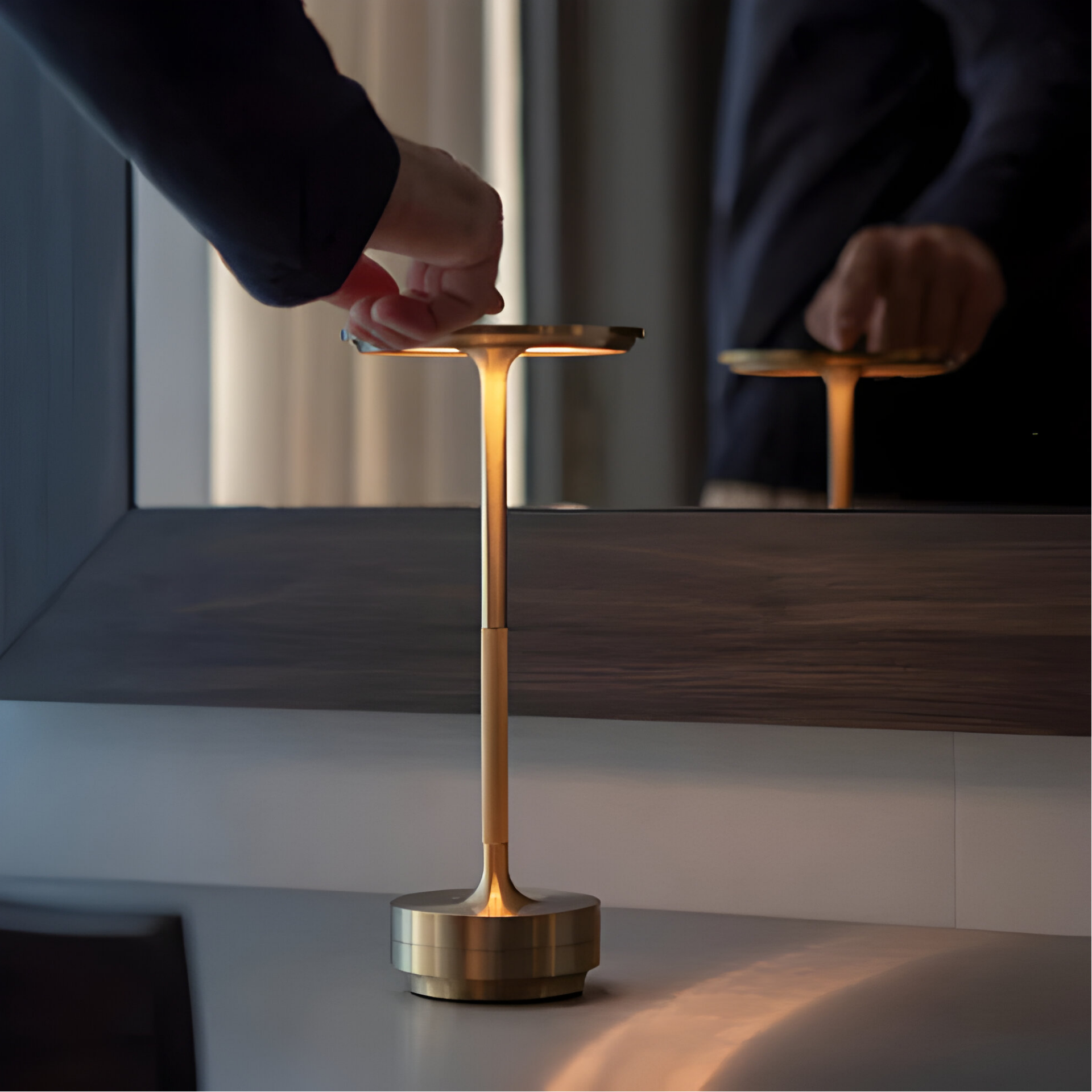 Rechargeable LED Table Lamp with Disc Light Head and Metal Base