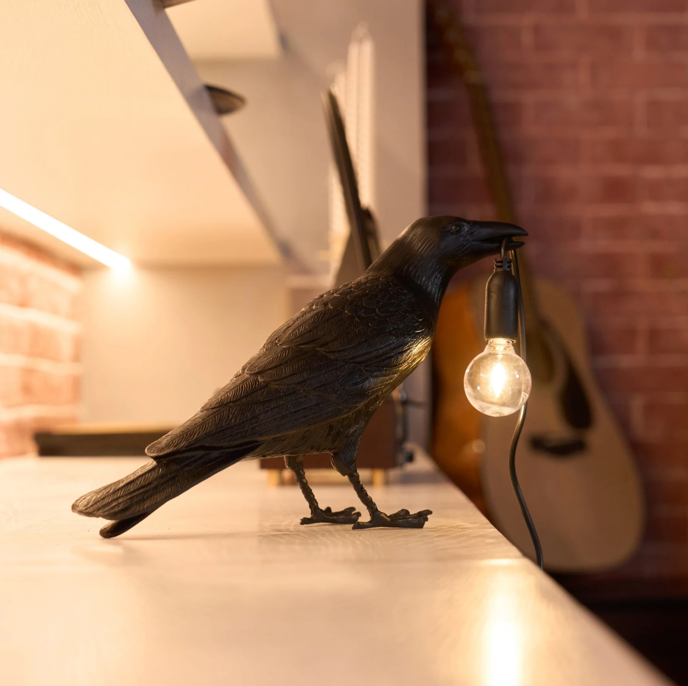 Raven Table Lamp Modern Bird Light Decorative Desk Lamp