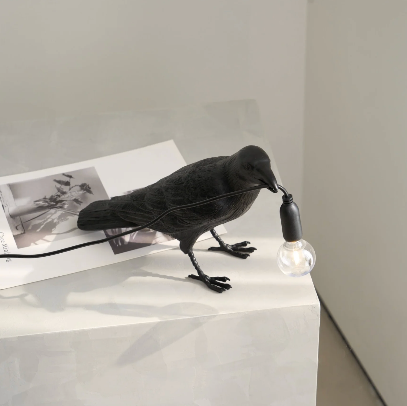 Raven Table Lamp Modern Bird Light Decorative Desk Lamp