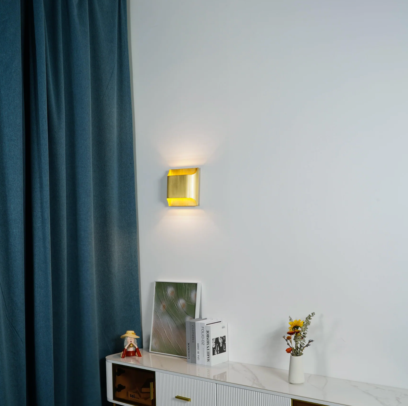Up Down LED Wall Lamp Modern Aluminum Sconce