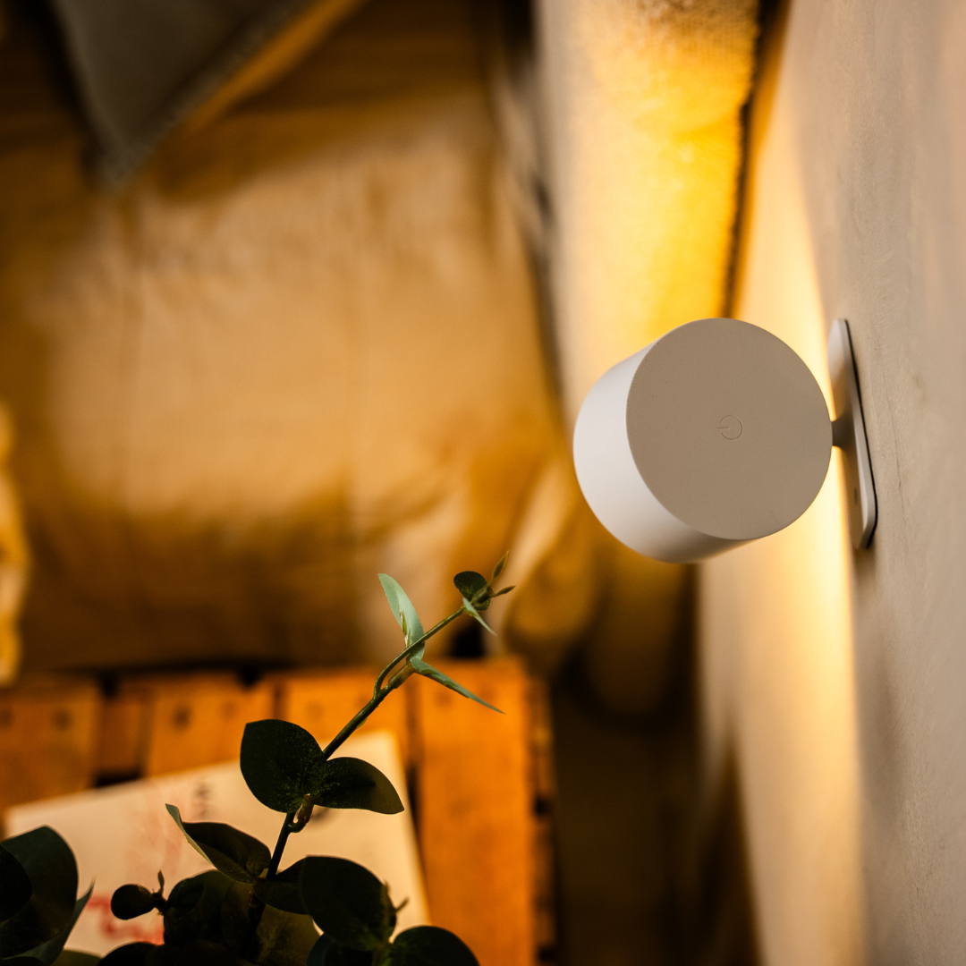 Flexilight | Cordless Magnetic Wall Light