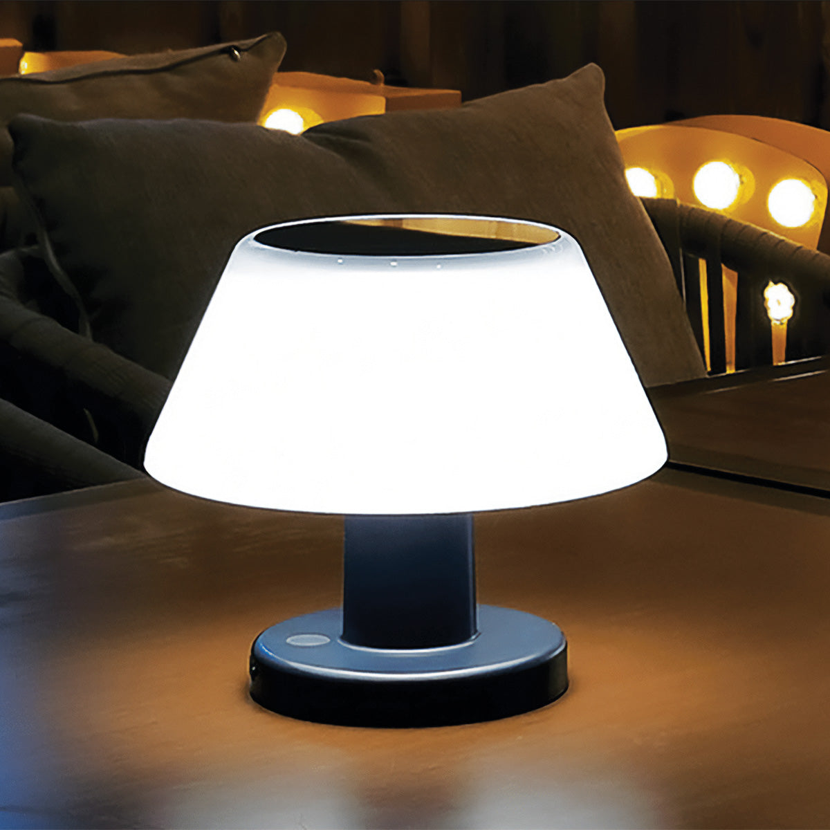 SolarGlow | Table Lamp – Adjustable Solar Outdoor Light