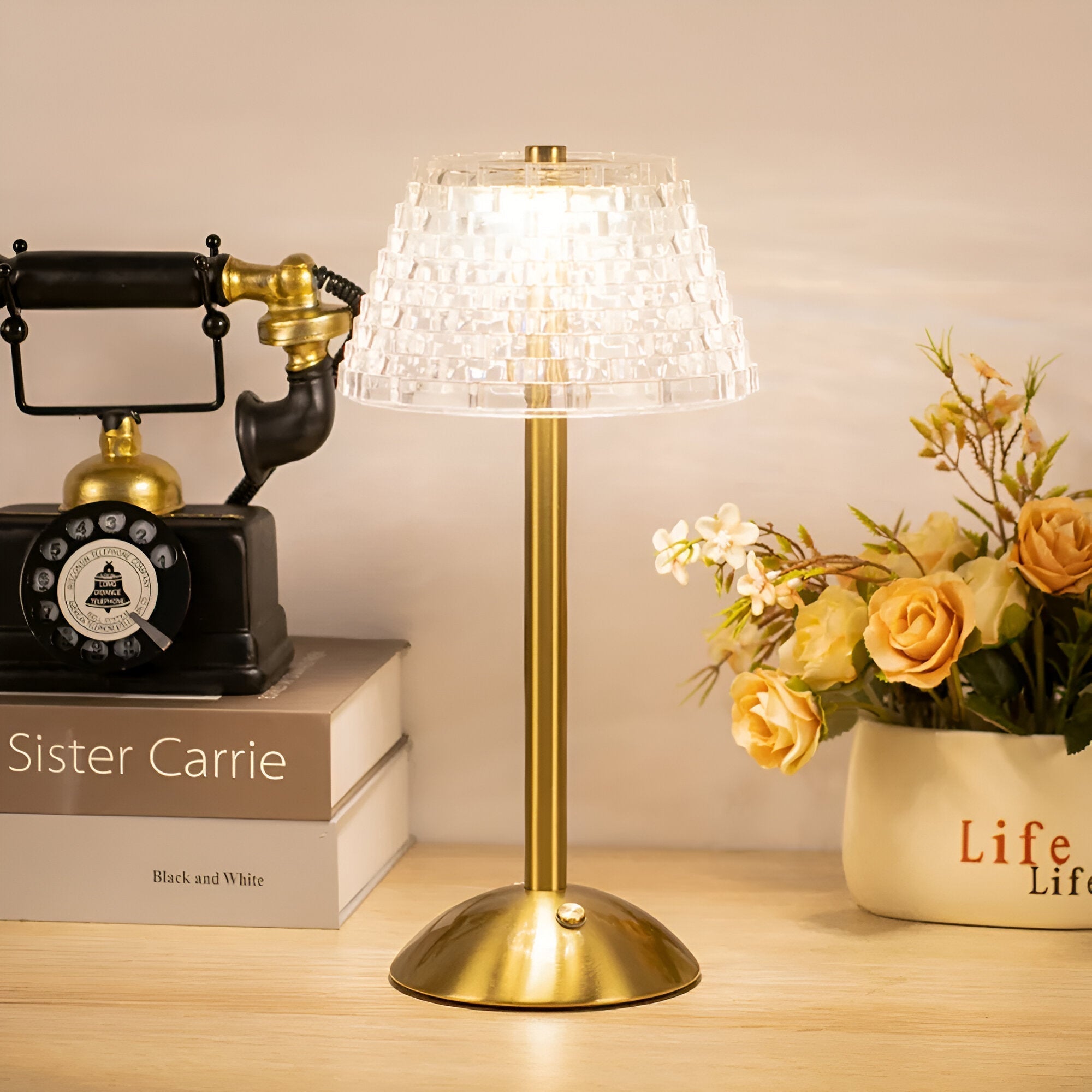 VintageAura | Table Lamp – Elegant Dimmable Lighting